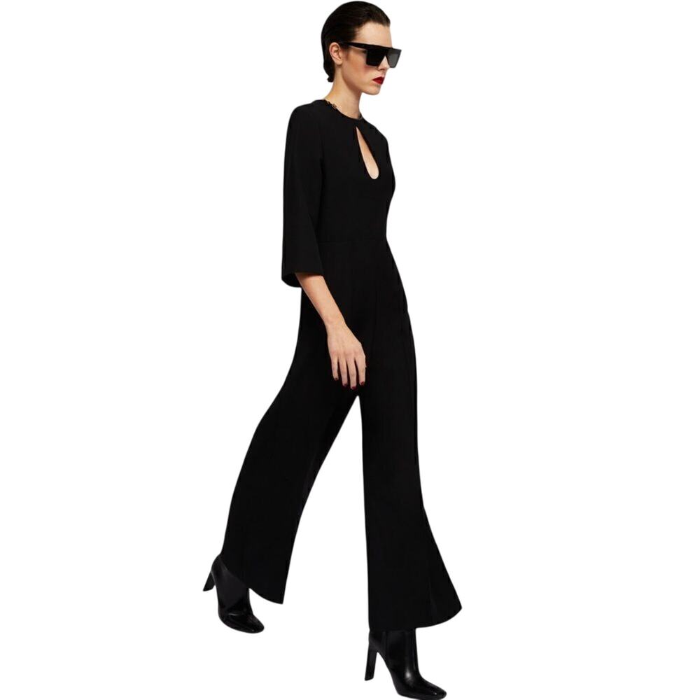 Gucci
Black jumpsuit 